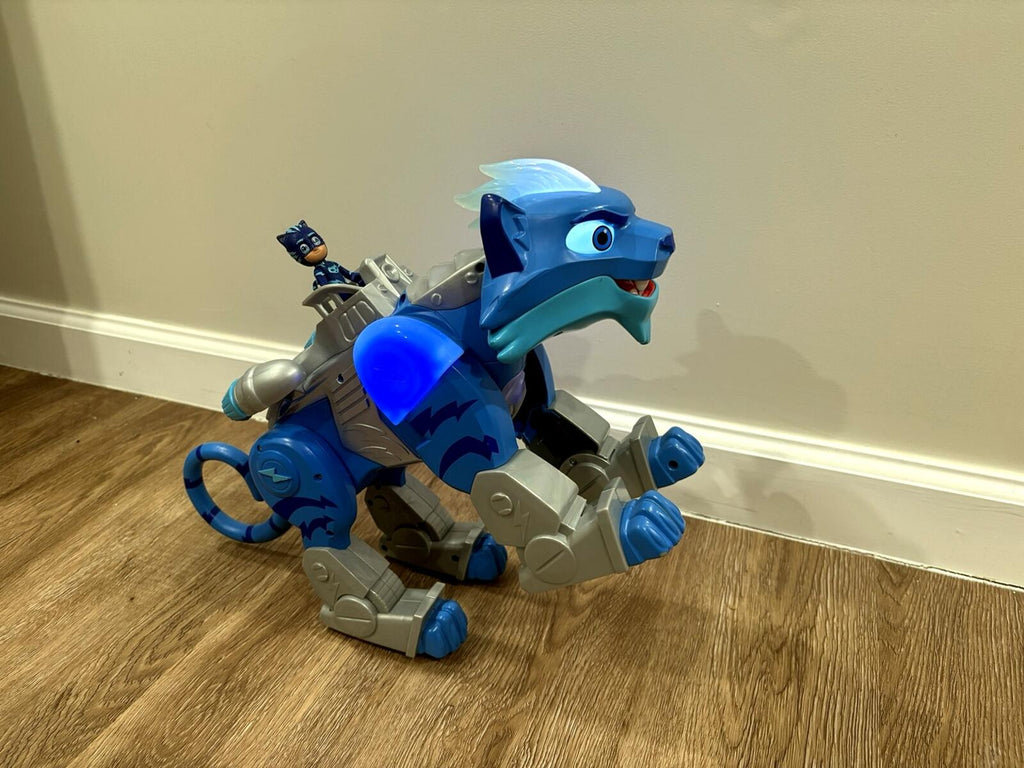 PJ Masks Animal Power Charge and Roar Power Cat Working With Catboy Figure