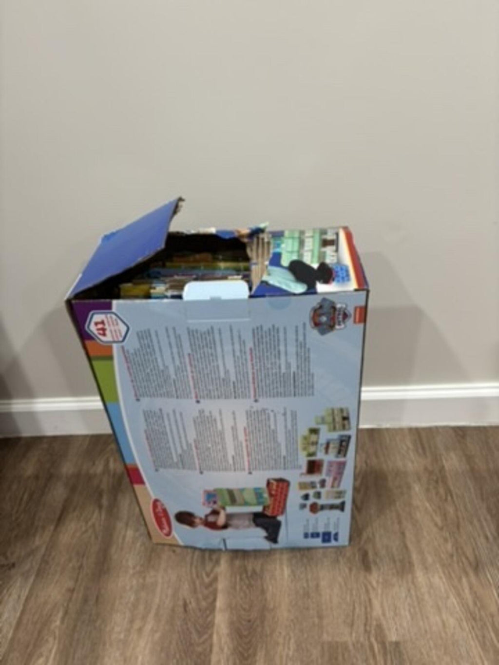 Melissa & Doug PAW Patrol Jumbo Cardboard Blocks 41 Pieces New but Damaged Box