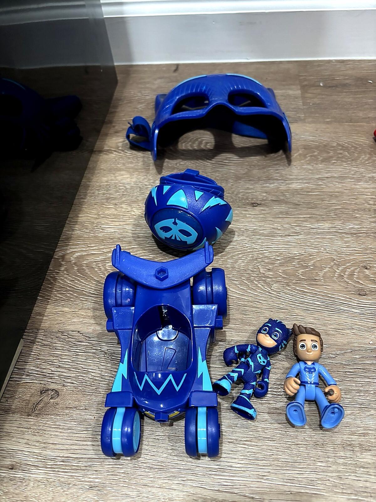 PJ Masks Catboy Power Pack - Complete Set | Wristband, Mask, Car, 2 Figures