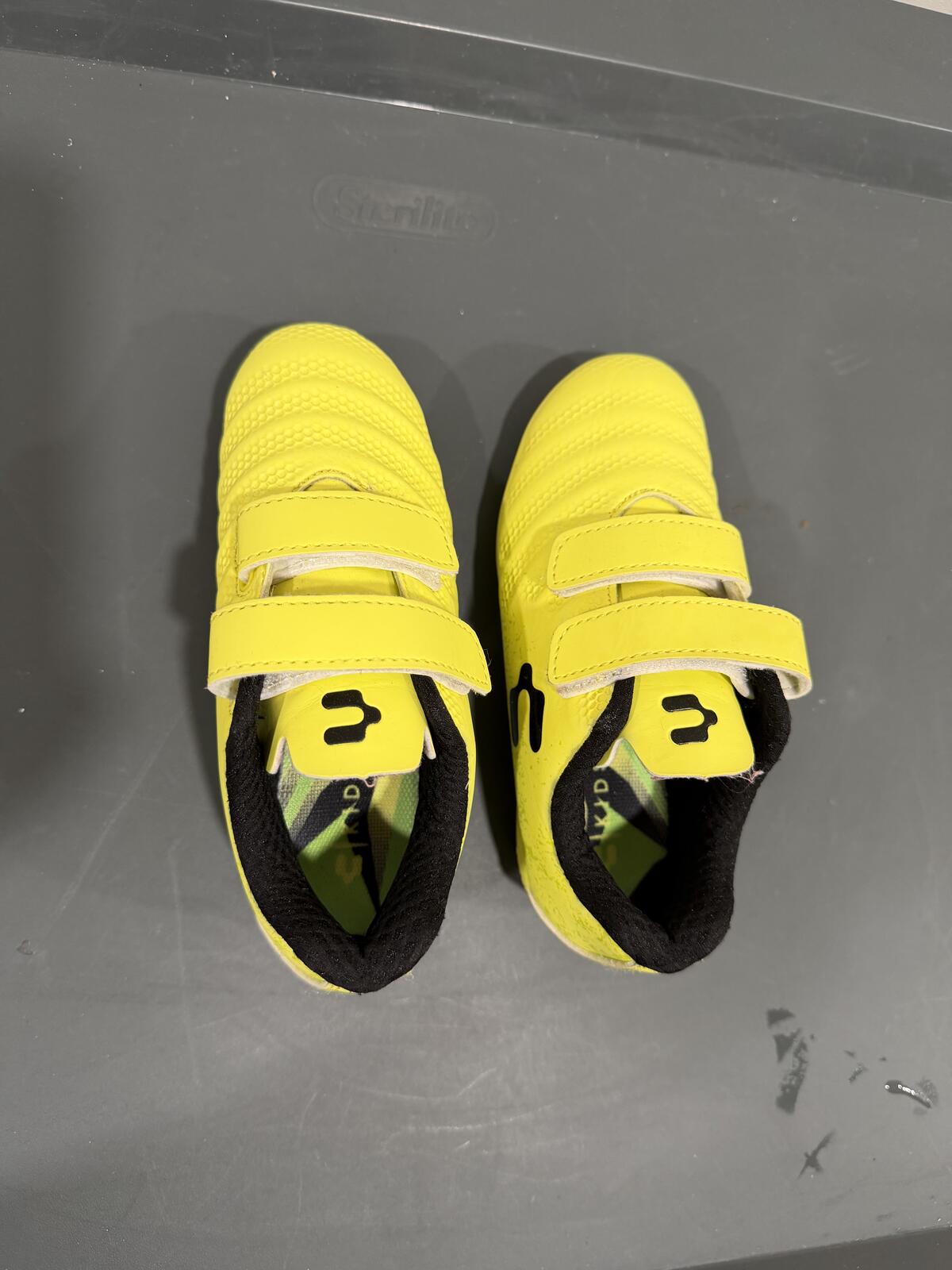 Charly Yellow/Black Soccer Cleats Size MX 18 / USA 12