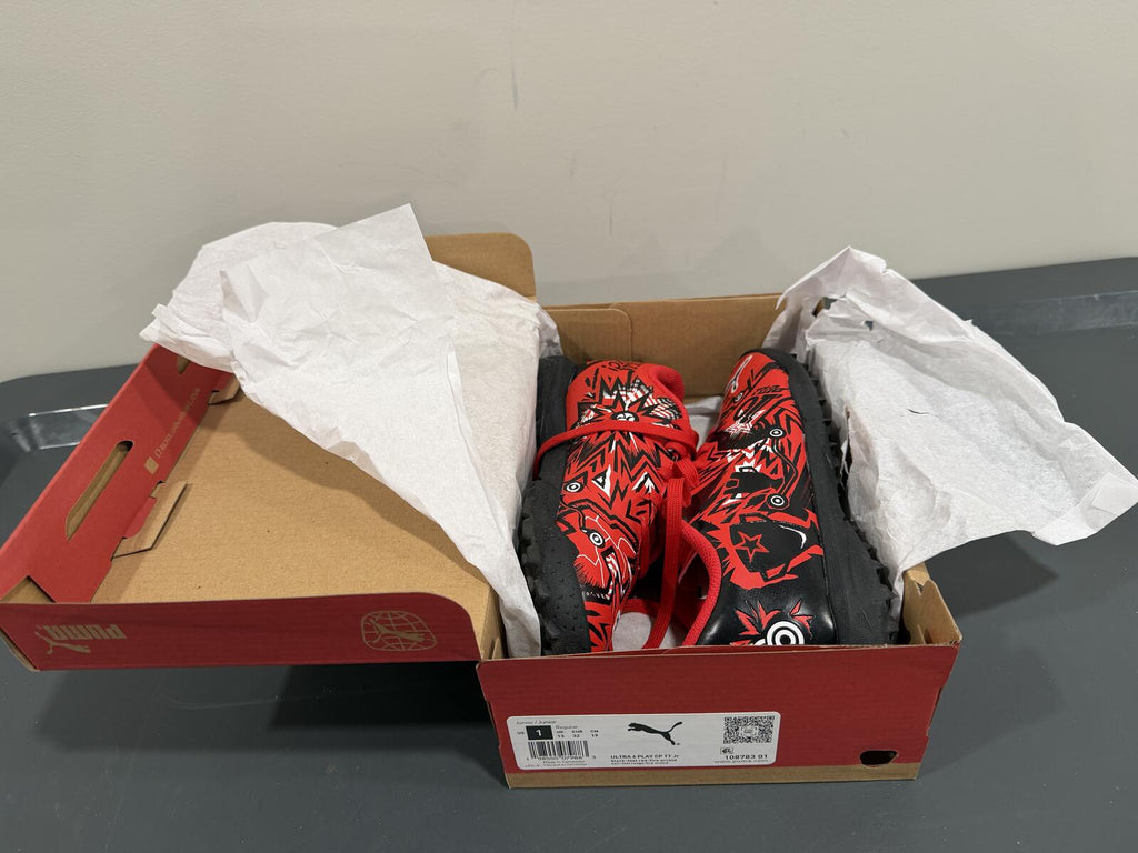 New in box PUMA Ultra Play CP TT Jr soccer shoes in red, black US 1 / UK 13 / EU