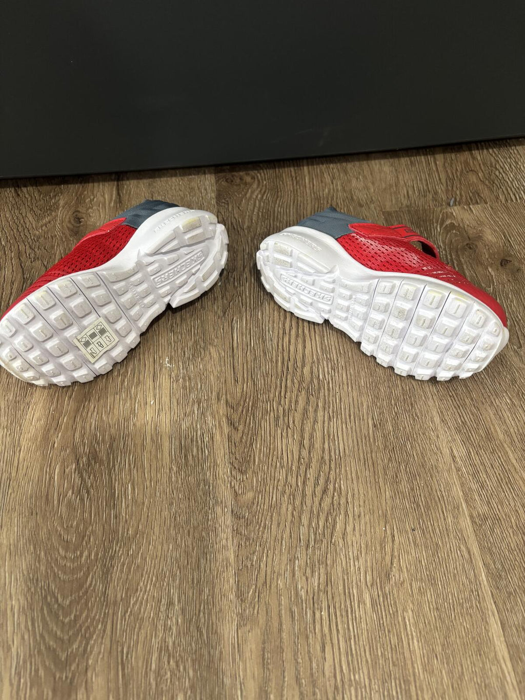 Skechers Toddler Sneakers Size 9T - Red and Gray