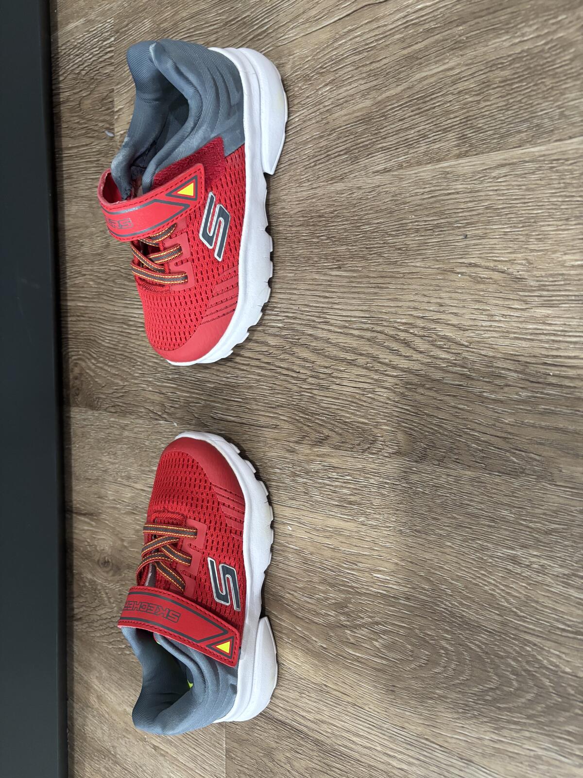 Skechers Toddler Sneakers Size 9T - Red and Gray