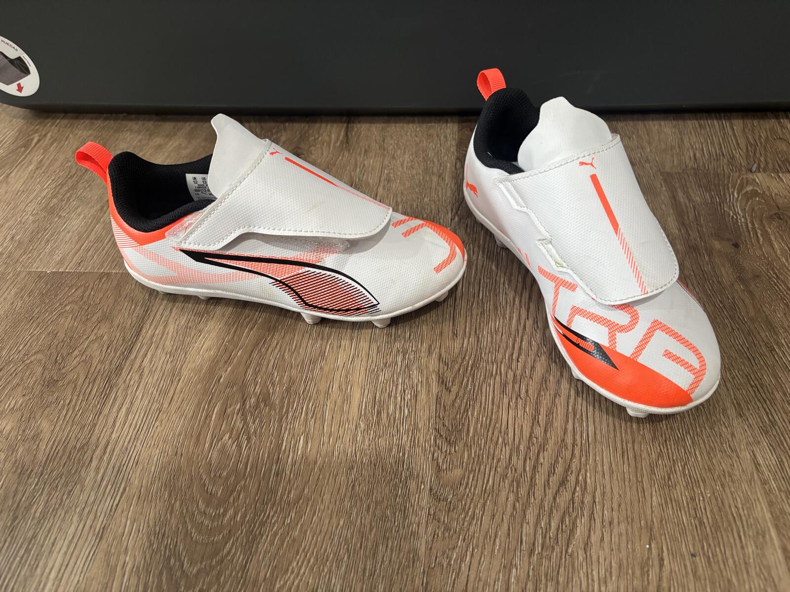 PUMA Soccer Cleats Size 13